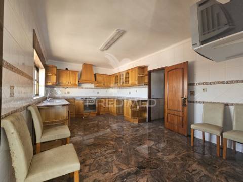 Apartamento t4 em gaio do rosário