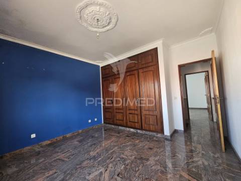 Apartamento t4 em gaio do rosário