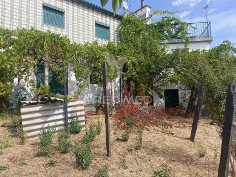 Moradia t3 independente em santa marta de penaguião