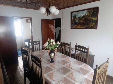 Moradia t3 independente em santa marta de penaguião