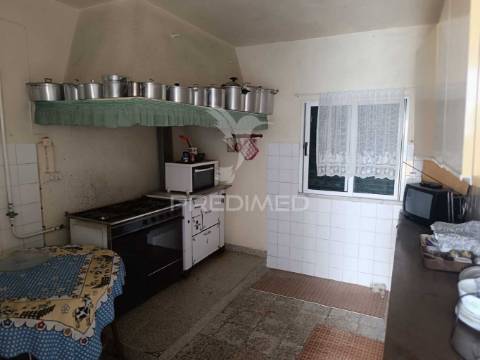 Moradia t3 independente em santa marta de penaguião