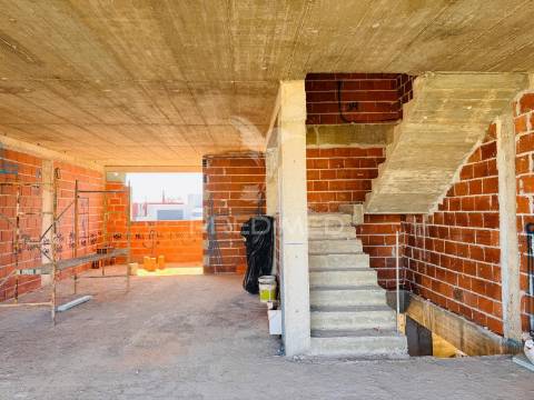 Moradia em banda t3 em fase de construção - atalaia, montijo