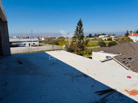 Moradia em banda t3 em fase de construção - atalaia, montijo