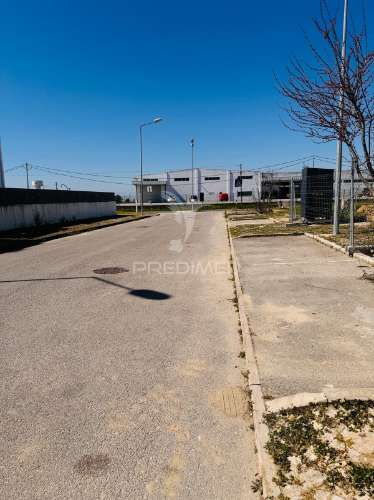 Moradia em banda t3 em fase de construção - atalaia, montijo