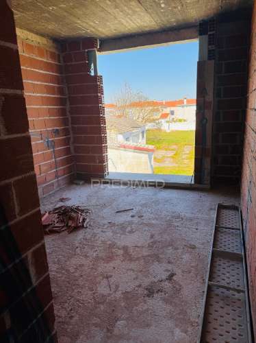 Moradia em banda t3 em fase de construção - atalaia, montijo