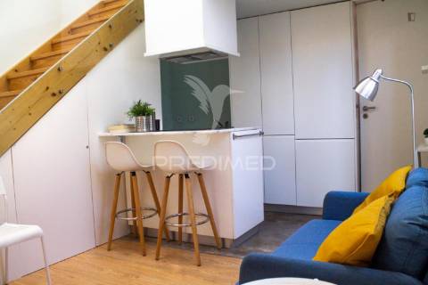 Vende-se moradia t1 duplex mobilada porto