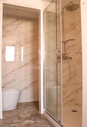 Vende-se moradia t1 duplex mobilada porto