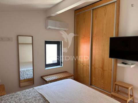 Vende-se moradia t1 duplex mobilada porto