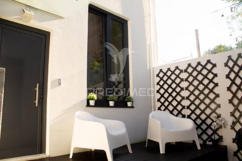 Vende-se moradia t1 duplex mobilada porto