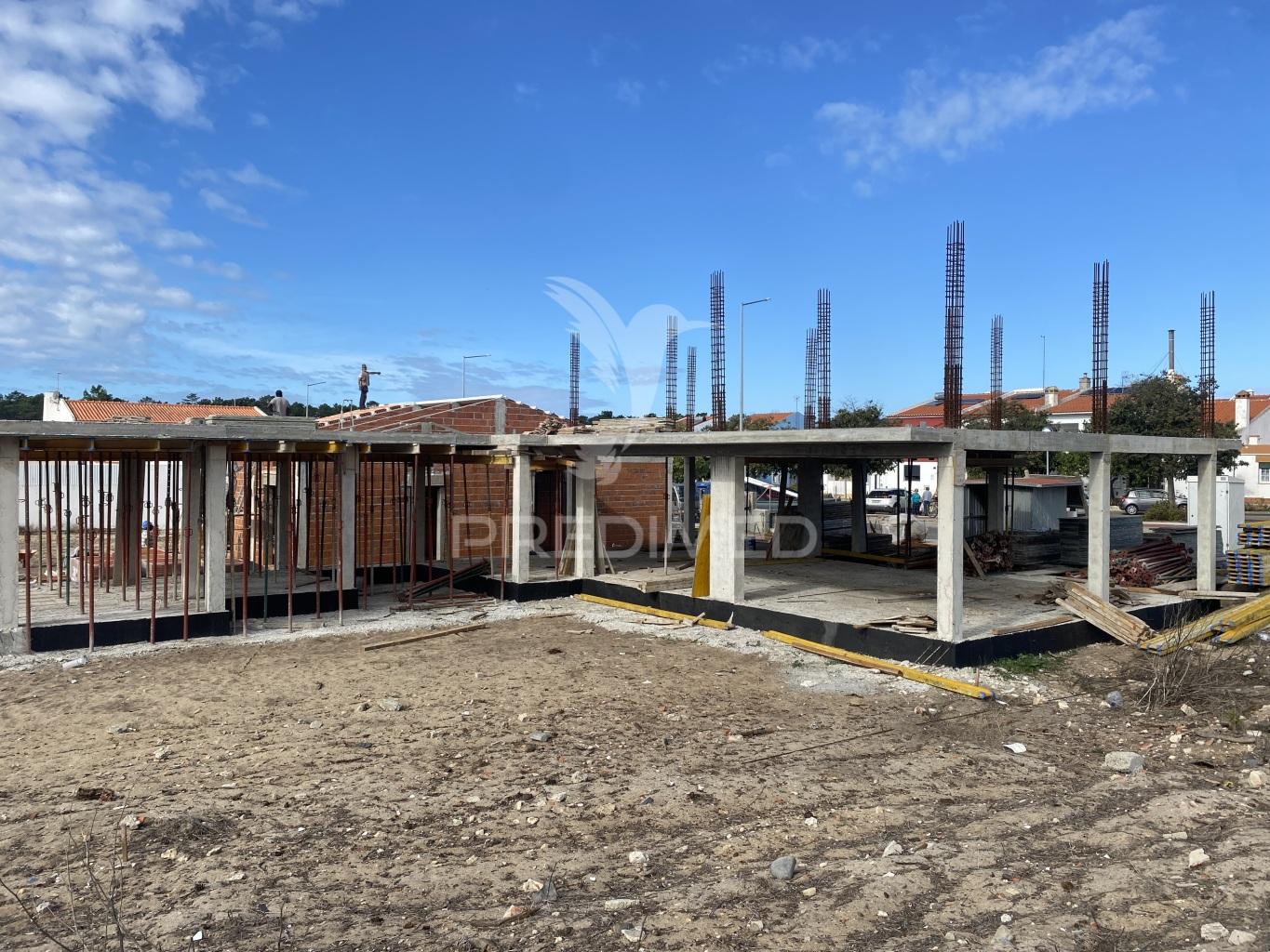 Moradia t5 com piscina em vila nova de santo andré