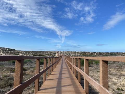 Moradia t5 com piscina em vila nova de santo andré