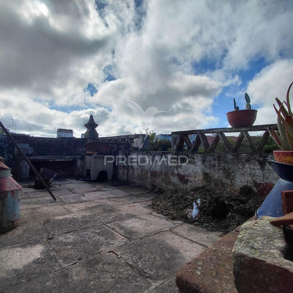 Casa antiga em alpalhão