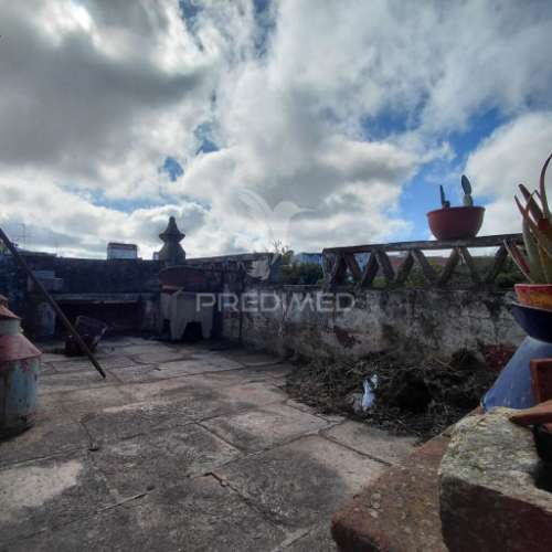 Casa antiga em alpalhão