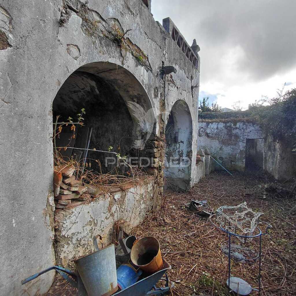 Casa antiga em alpalhão