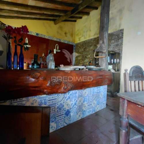 Casa antiga em alpalhão