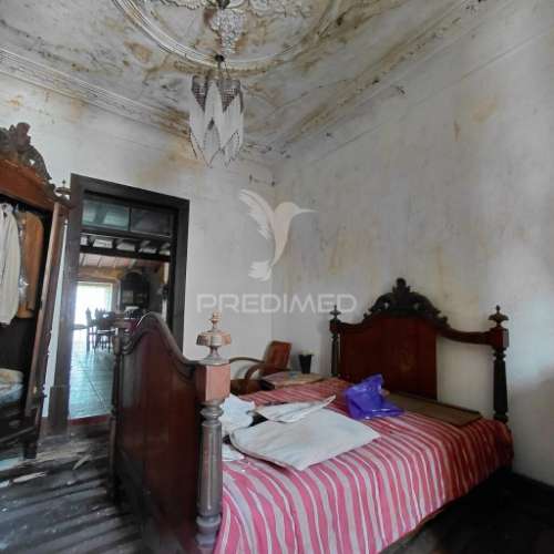 Casa antiga em alpalhão