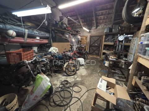 Moradia t4 para remodelar – excelente investimento!