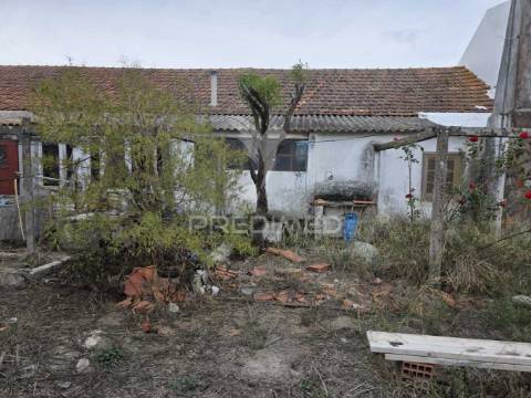 Moradia t3 com espaço exterior - grândola