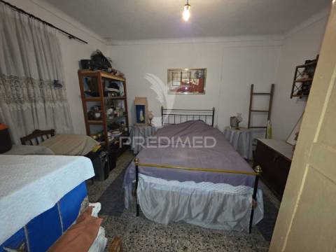 Moradia t3 com espaço exterior - grândola