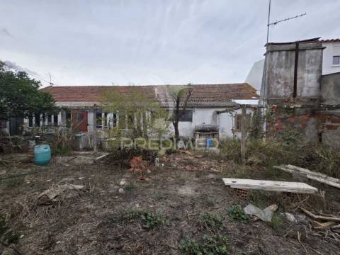 Moradia t3 com espaço exterior - grândola