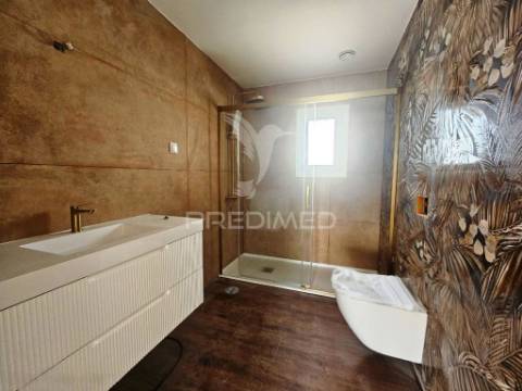 Moradia isolada t3 c/piscina e garagem, em azeitão