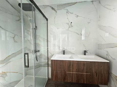 Moradia isolada t3 c/piscina e garagem, em azeitão