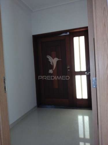 Moradia t5 independente — perto do aeroporto do porto | excelente localização e acessos