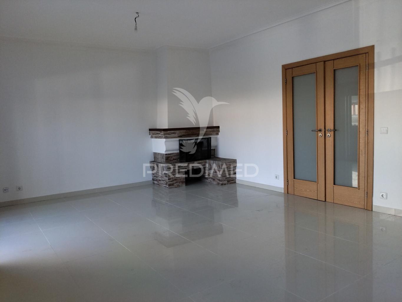 Moradia t5 independente — perto do aeroporto do porto | excelente localização e acessos