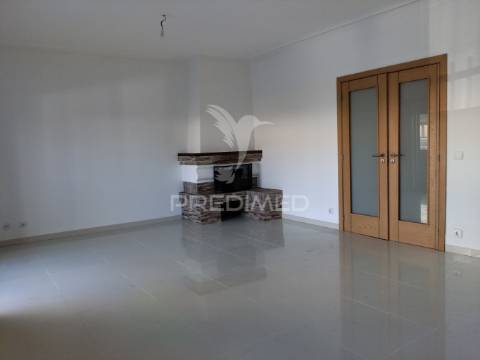 Moradia t5 independente — perto do aeroporto do porto | excelente localização e acessos