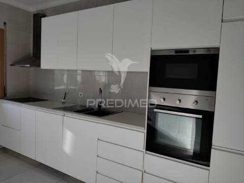 Moradia t5 independente — perto do aeroporto do porto | excelente localização e acessos