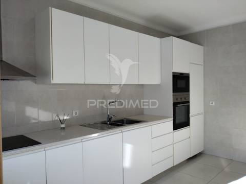 Moradia t5 independente — perto do aeroporto do porto | excelente localização e acessos