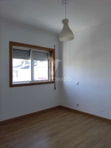 Moradia t5 independente — perto do aeroporto do porto | excelente localização e acessos