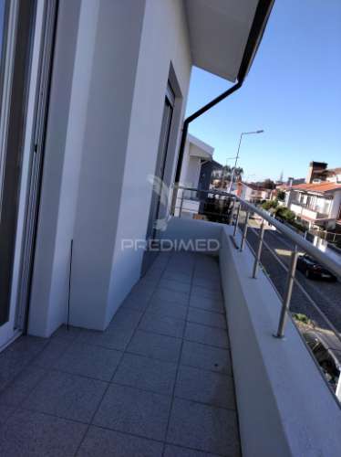 Moradia t5 independente — perto do aeroporto do porto | excelente localização e acessos