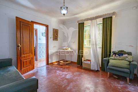 Moradia típica alentejana em mora