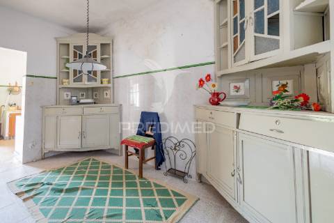 Moradia típica alentejana em mora