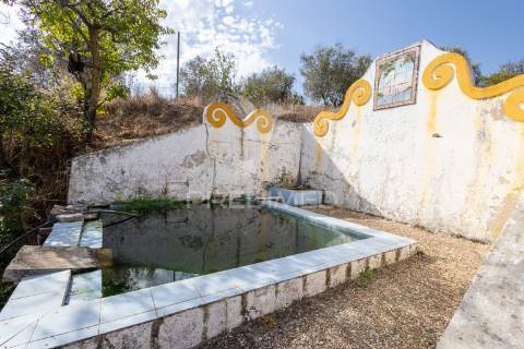 Moradia típica alentejana em mora