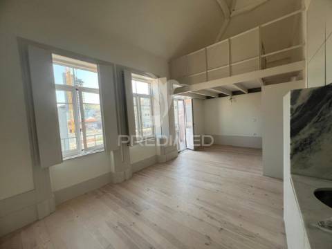 Loft  moderno no porto