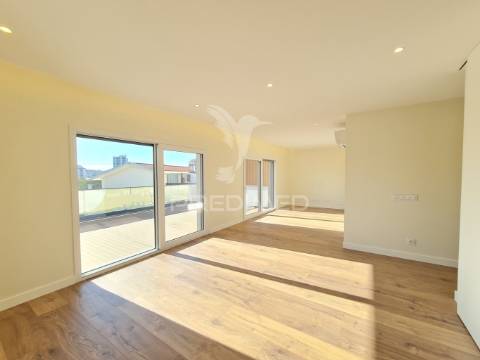 T4, elegância contemporânea a estrear no coração de cascais