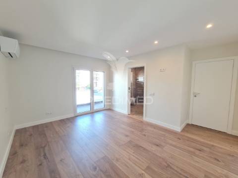 T4, elegância contemporânea a estrear no coração de cascais