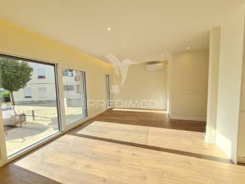 T1, elegância contemporânea a estrear no coração de cascais