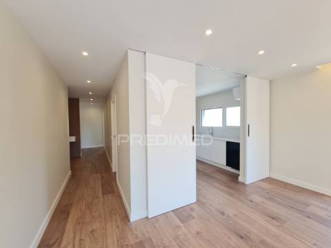 T3, elegância contemporânea a estrear no coração de cascais