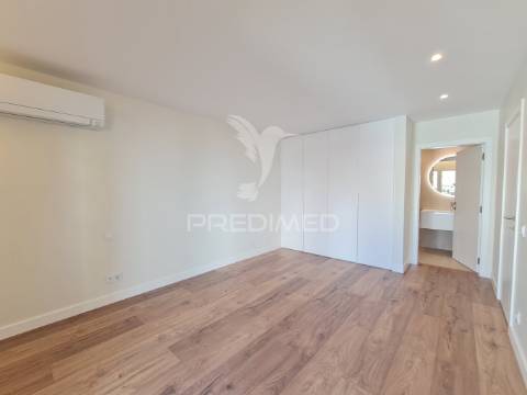 T3, elegância contemporânea a estrear no coração de cascais