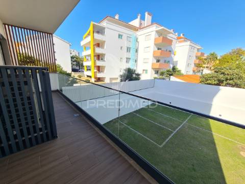 T3, elegância contemporânea a estrear no coração de cascais