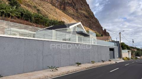 Moradia isolada t4, paúl do mar - calheta - ilha da madeira