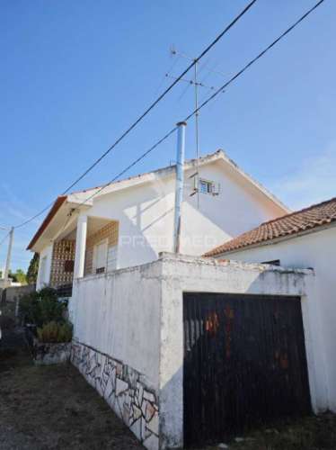 Casa de campo ( peral / proença-a-nova- castelo branco ) t6 de 92m2 em 182m2