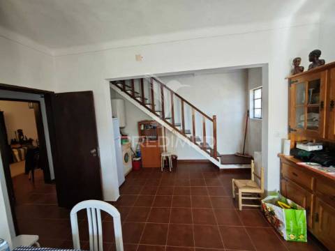 Casa de campo ( peral / proença-a-nova- castelo branco ) t6 de 92m2 em 182m2