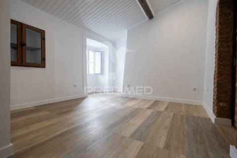 Apartamento t2 renovado na zona histórica do alandroal