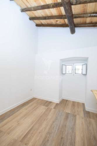Apartamento t2 renovado na zona histórica do alandroal