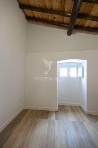 Apartamento t2 renovado na zona histórica do alandroal