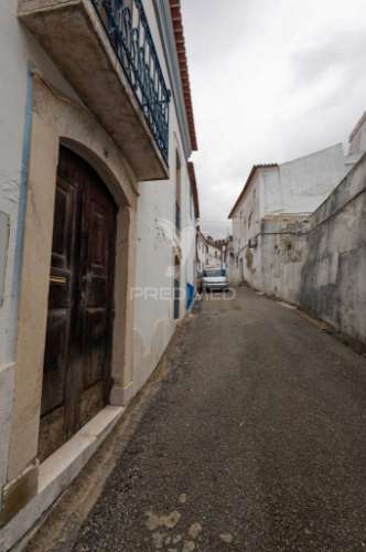 Apartamento t2 renovado na zona histórica do alandroal